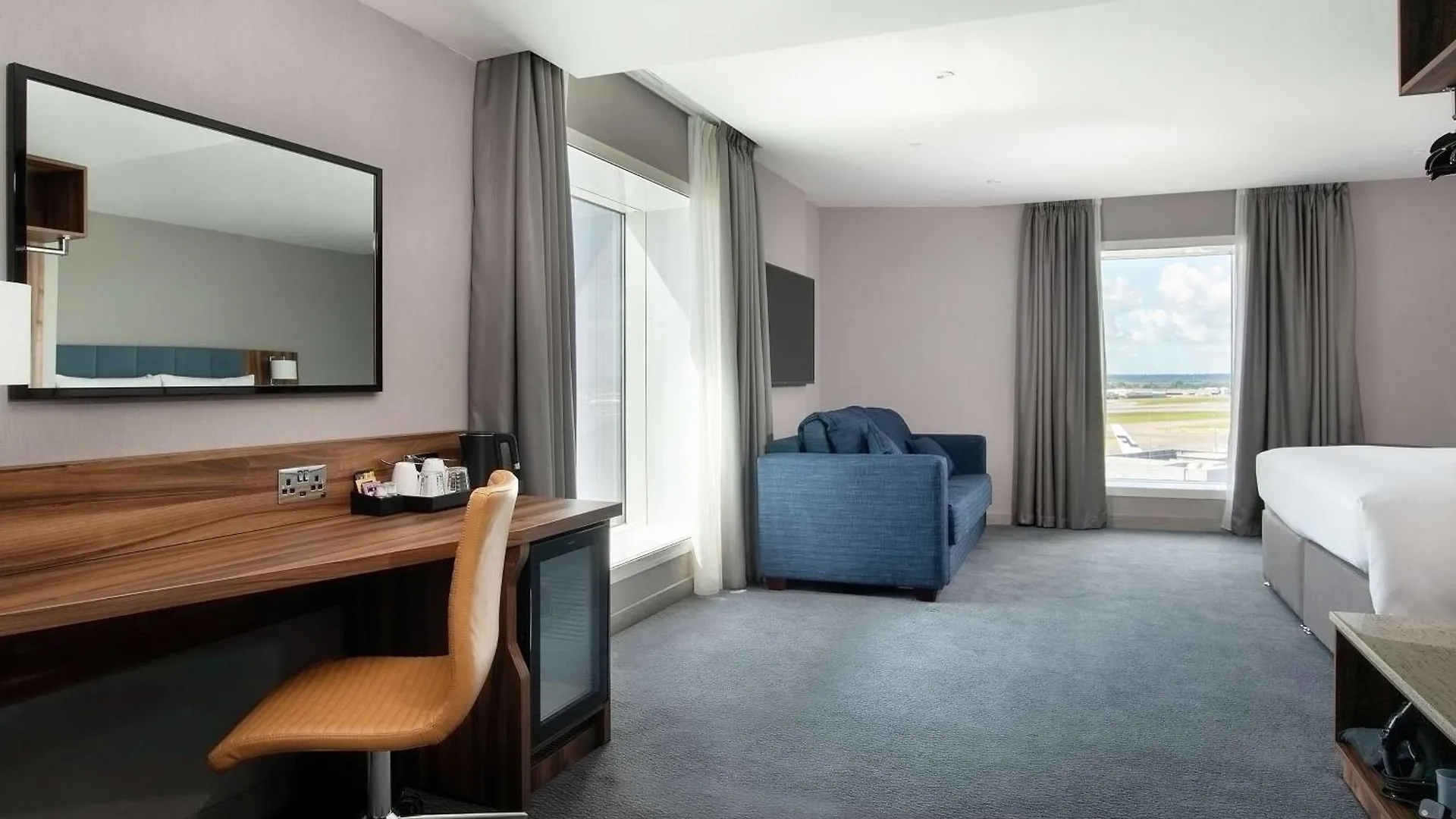 **** מלון הית'רו Hilton Garden Inn London Heathrow Terminal 2 And 3 בריטניה